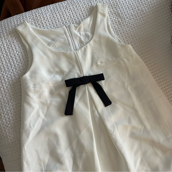 MISSGUIDED Bow Detail Sleeveless Pleated Mini Dress - Picture 6 of 6